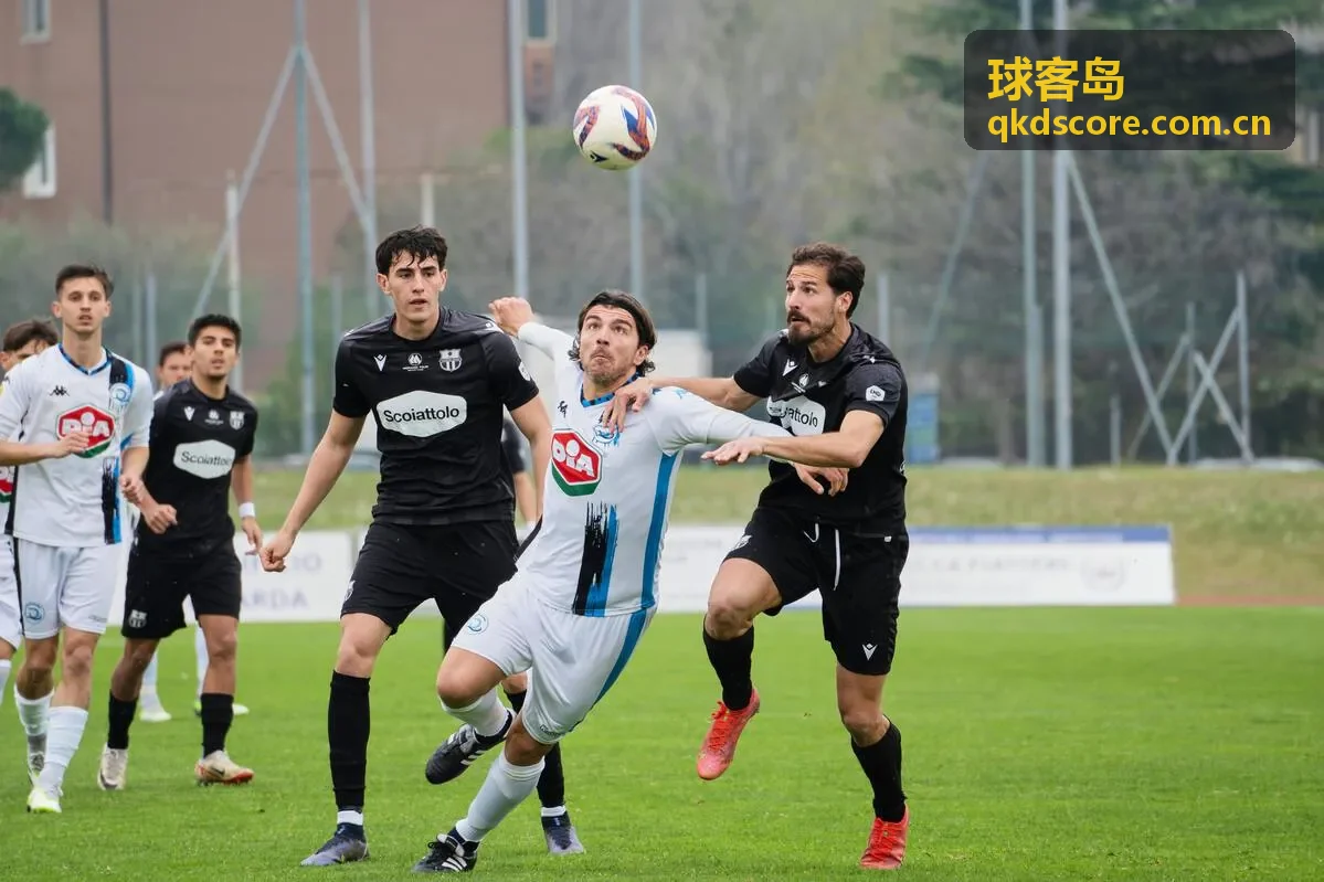 球客岛NBA季后赛湖人勇士比赛数据资讯